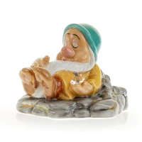 Snow White And The Seven Dwarfs Sleepy Diamond Collectable Statue 