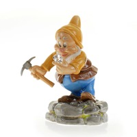 Snow White And The Seven Dwarfs Happy Diamond Collectable Statue 