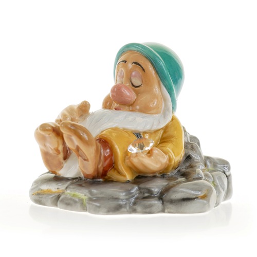 Snow White And The Seven Dwarfs Sleepy Diamond Collectable Statue 